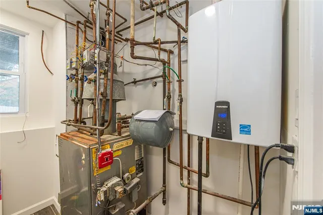 $999,000 | 36 Yellow Brick Road, Wayne, NJ 07470