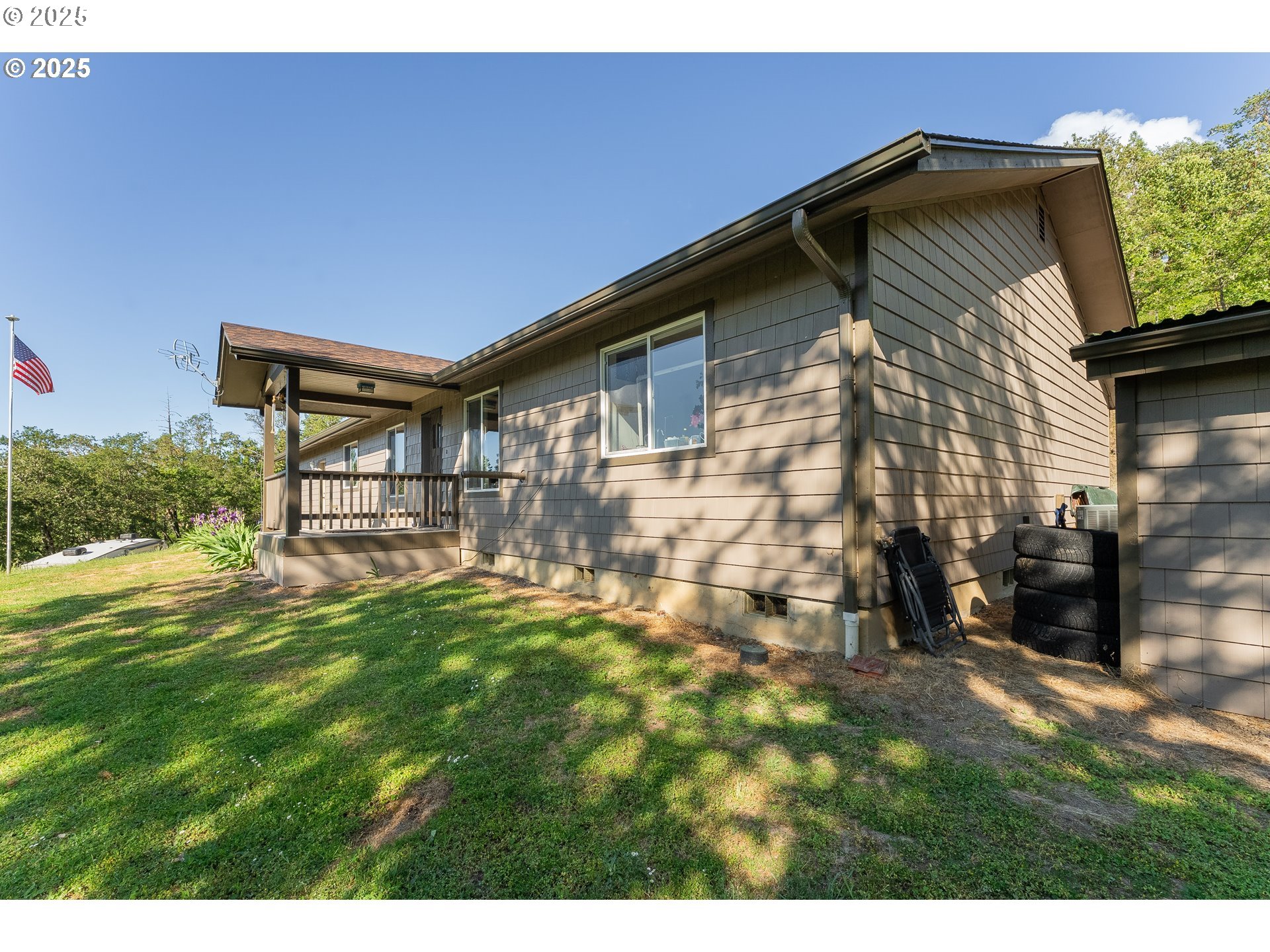 460 Huckleberry Mountain Lane Riddle, OR 97469 - Photo 22 of 34