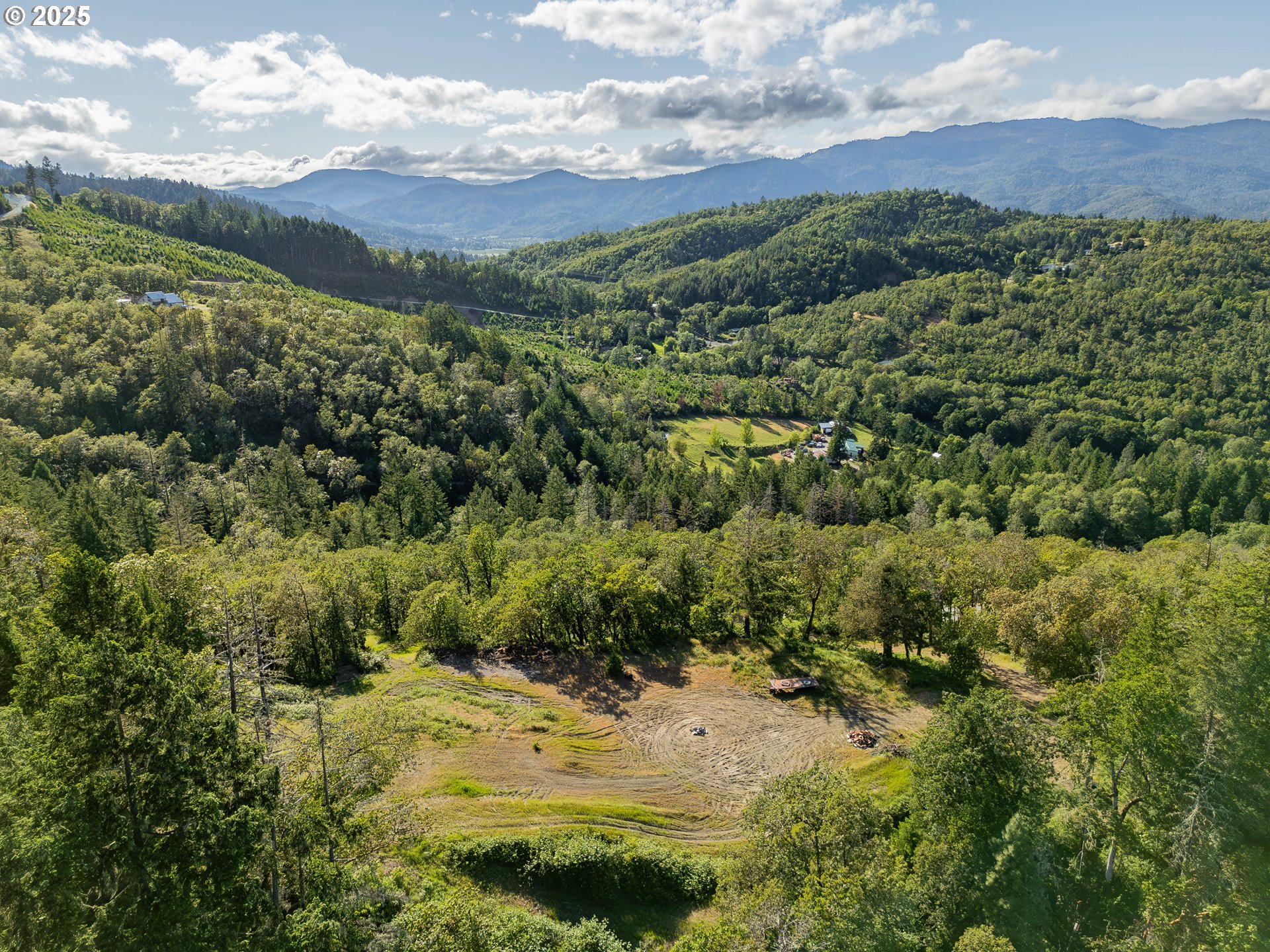 460 Huckleberry Mountain Lane Riddle, OR 97469 - Photo 28 of 34