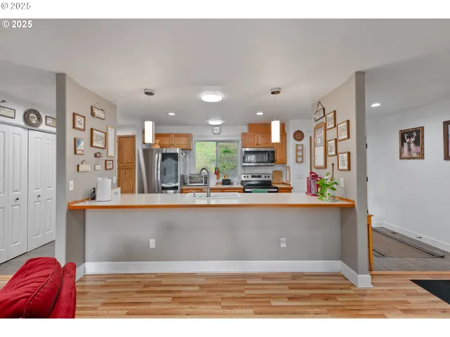 $529,000 | 460 Huckleberry Mountain Lane, Riddle, OR 97469