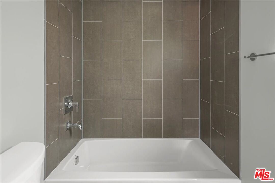 1317 Punta Gorda Street, Unit 4 Santa Barbara, CA 93103 - Photo 24 of 70