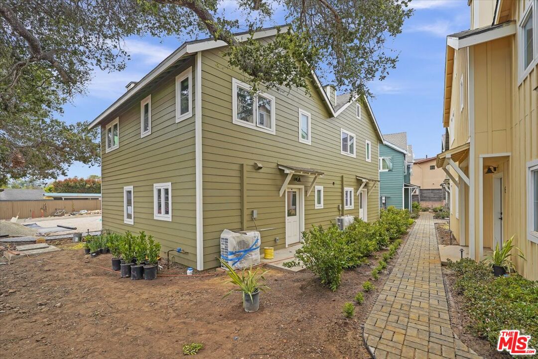 1317 Punta Gorda Street, Unit 4 Santa Barbara, CA 93103 - Photo 34 of 70