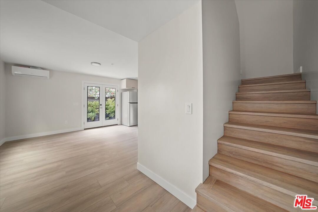 1317 Punta Gorda Street, Unit 4 Santa Barbara, CA 93103 - Photo 4 of 70