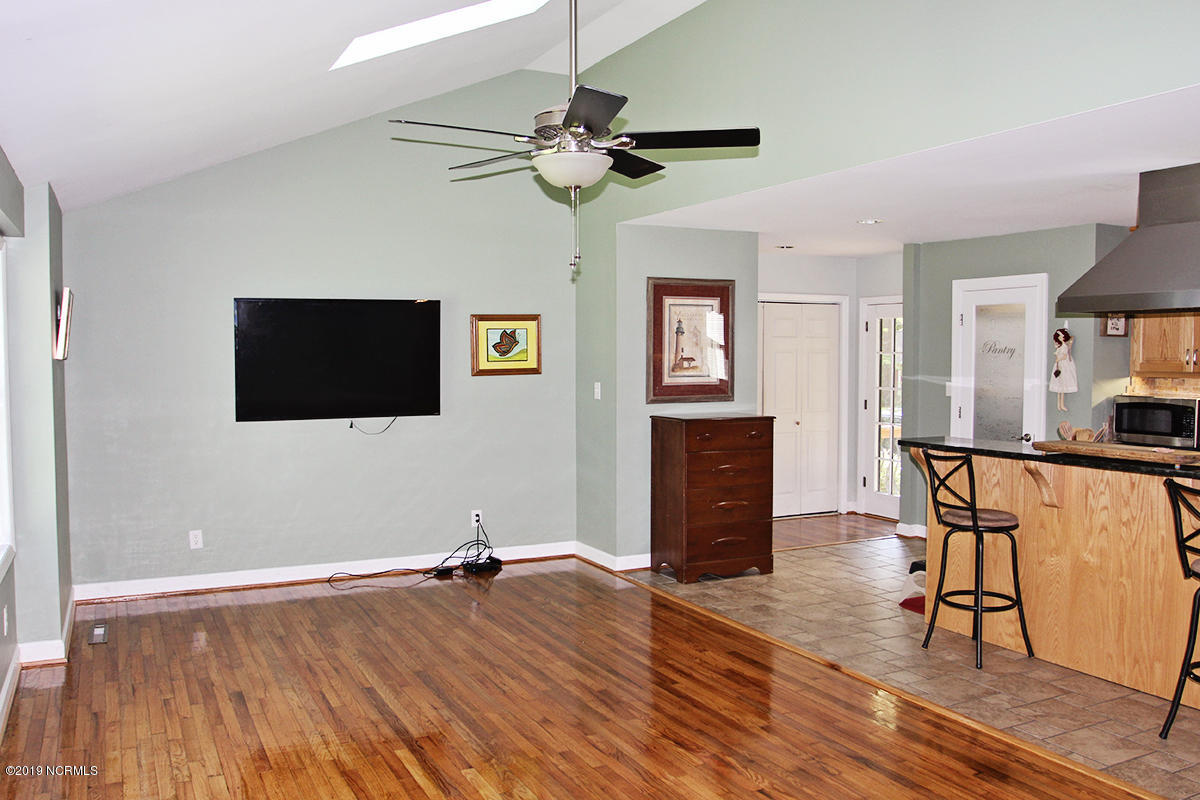 3008 Fairway Road Morehead City, NC 28557 - Photo 12 of 39 Dining and Den