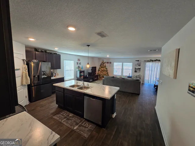 $2,300 | 108 Landing Boulevard, Woodbine, GA 31569