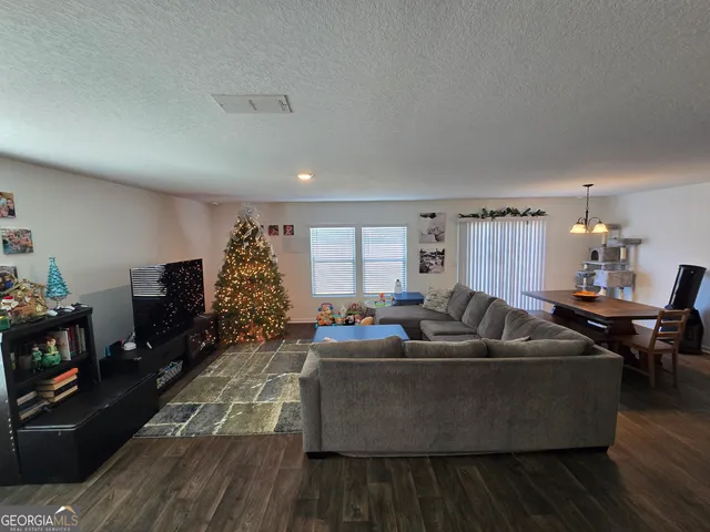 $2,300 | 108 Landing Boulevard, Woodbine, GA 31569