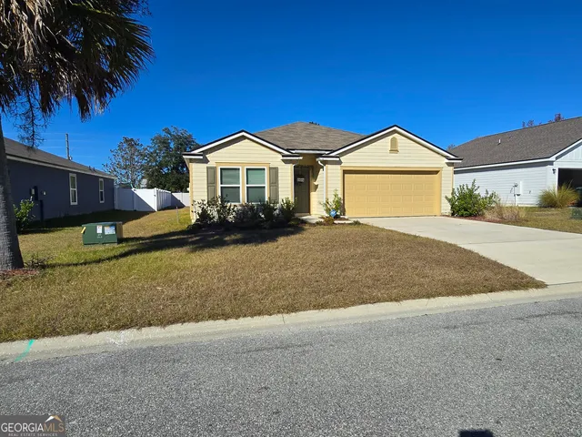 $2,300 | 108 Landing Boulevard, Woodbine, GA 31569