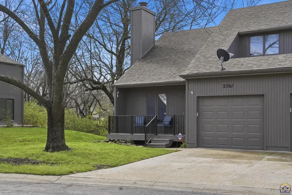 $192,500 | 5561 Southwest Stonegate Court, Topeka, KS 66606