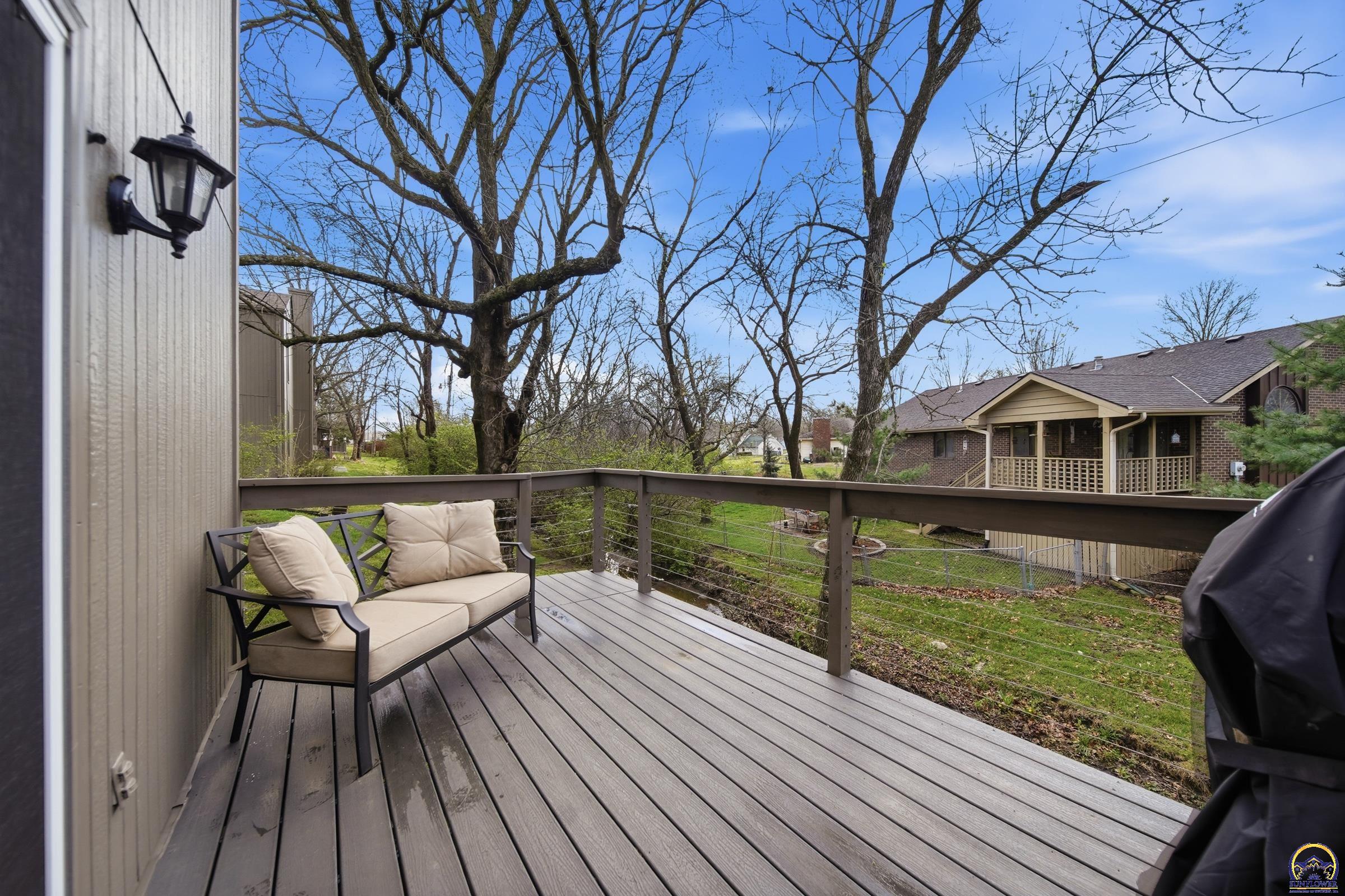 5561 Southwest Stonegate Court Topeka, KS 66606 - Photo 11 of 30