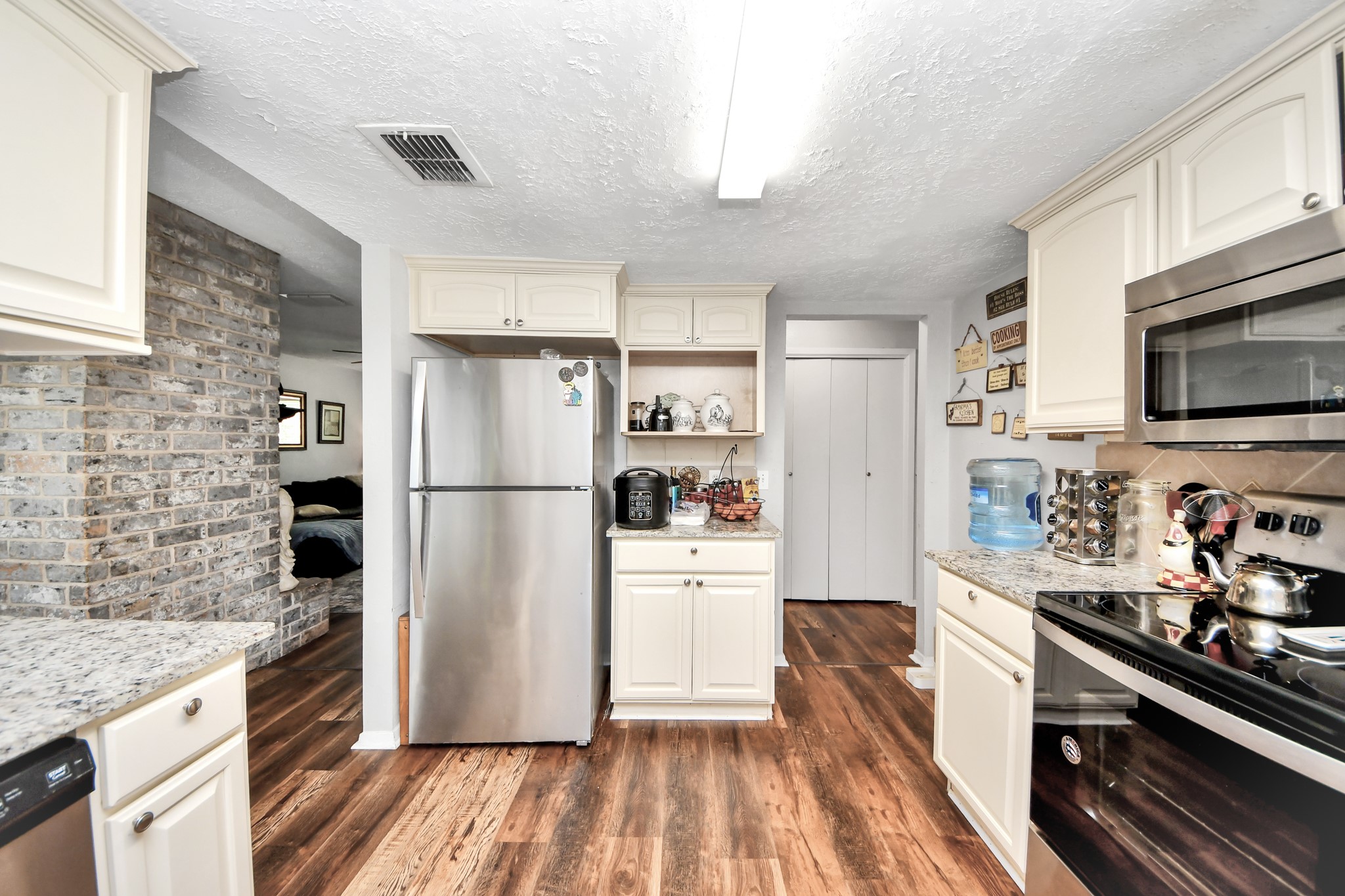 2406 Quiver Lane Houston, TX 77067 - Photo 17 of 41