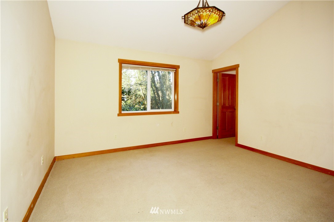 1521 Lancaster Road Freeland, WA 98249 - Photo 10 of 20 Gallery Image 10