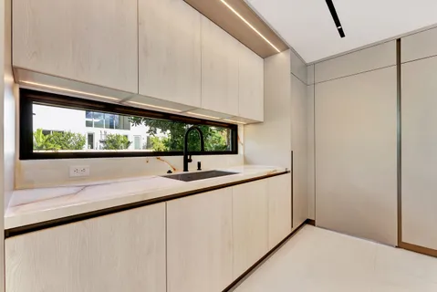$8,274,950 | 2130 South Miami Avenue, Miami, FL 33129