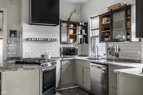 $700,000 | 850 North College Avenue, Indianapolis, IN 46202