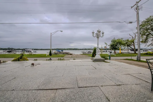 $649,900 | 5374 South County Road 210, Knox, IN 46534