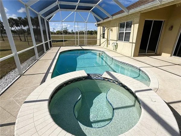 $3,500 | 1280 12th Avenue Northeast, Naples, FL 34120