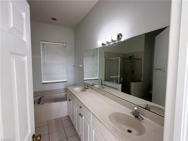 $3,500 | 1280 12th Avenue Northeast, Naples, FL 34120