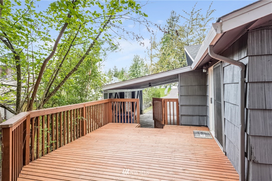 3619 Northeast 7th Place Renton, WA 98056 - Photo 19 of 23 Gallery Image 19