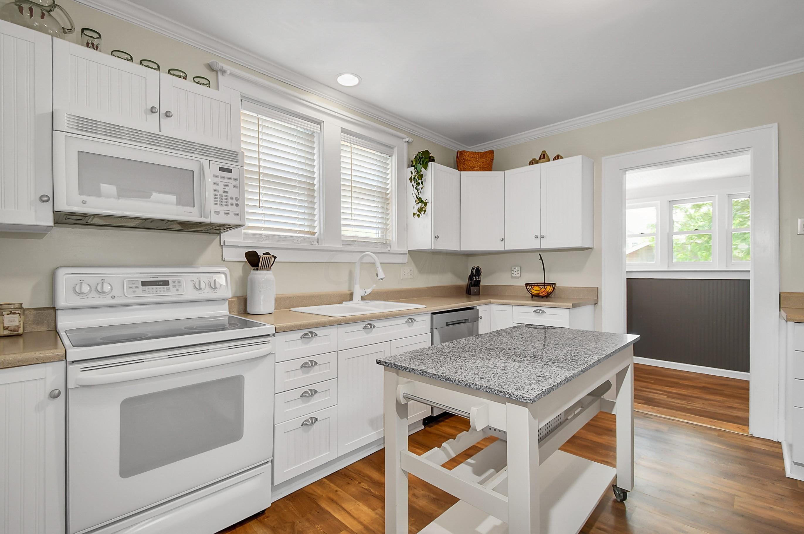 107 Jefferson Road Newark, OH 43055 - Photo 11 of 32 Gallery Image 11