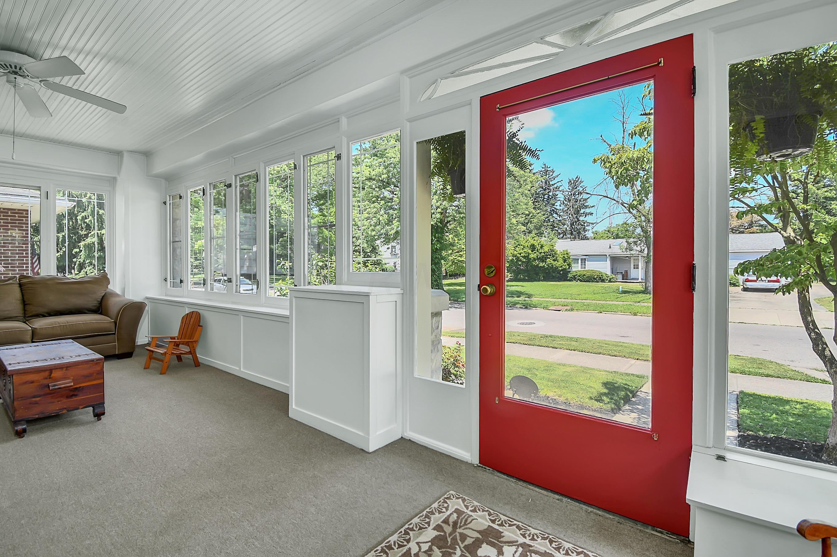 107 Jefferson Road Newark, OH 43055 - Photo 3 of 32 Gallery Image 3