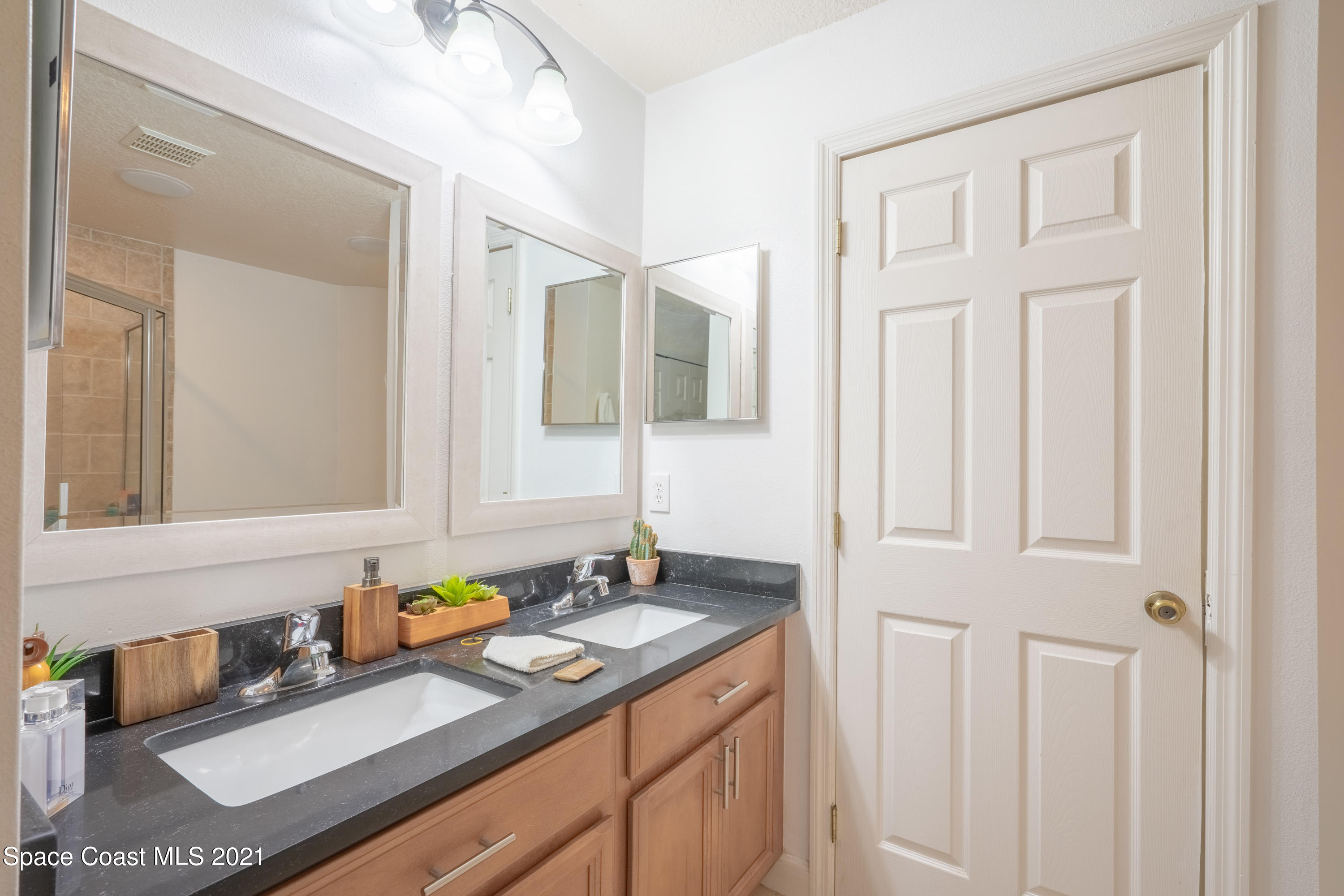 3758 Chambers Lane, Unit 7 Cocoa, FL 32926 - Photo 14 of 25 Master Bath