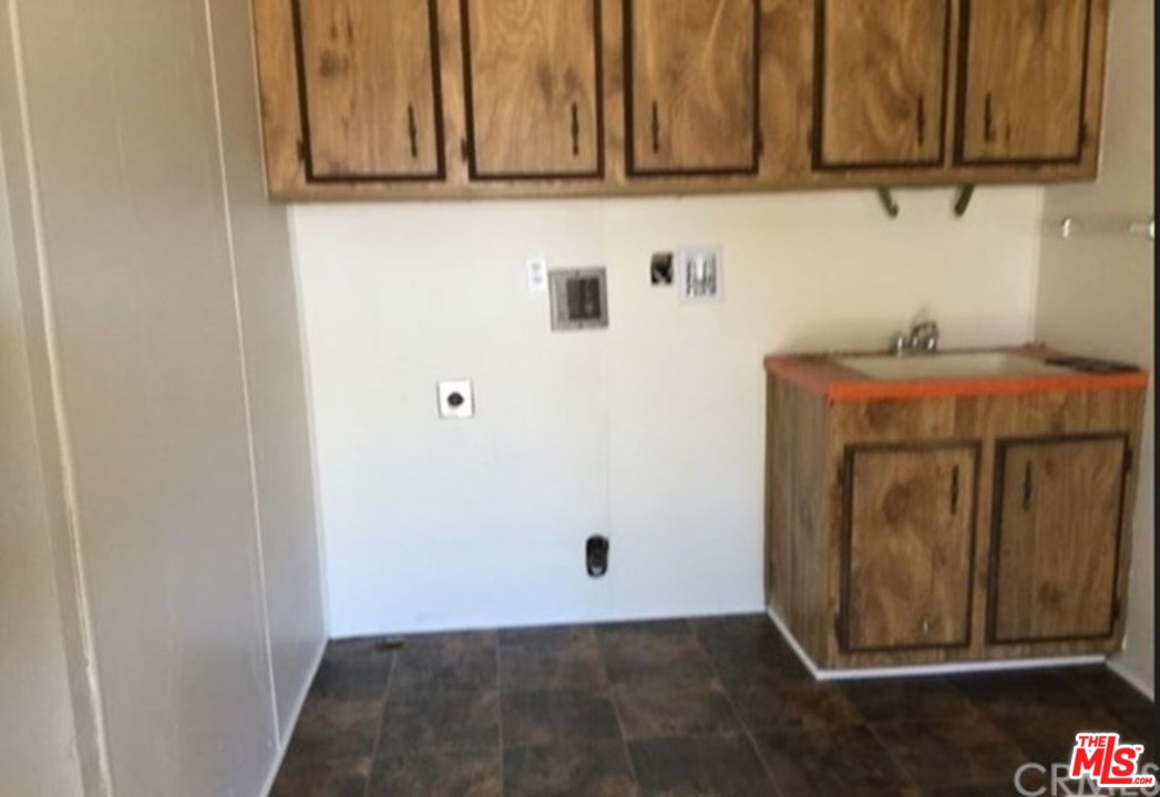 10732 Gorgonio Road Victorville, CA 92392 - Photo 4 of 8