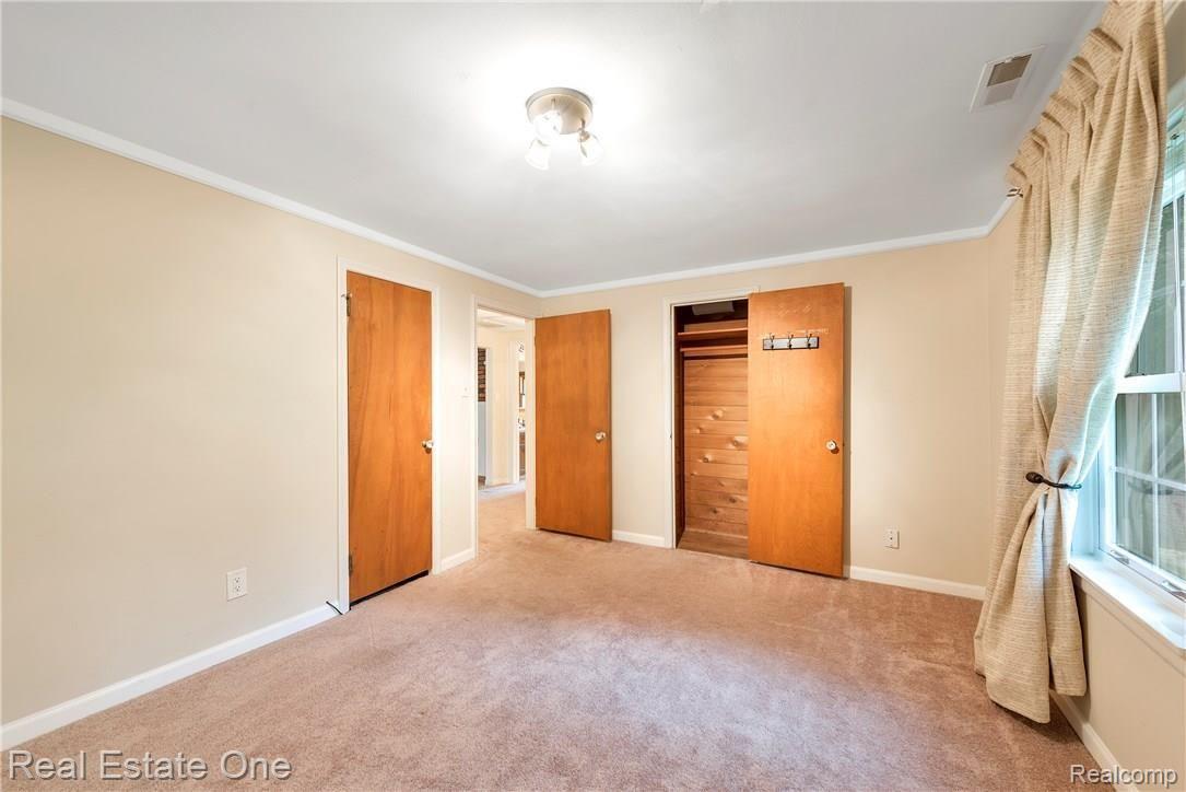 1719 John R Road Rochester, MI 48307 - Photo 15 of 34 1719-John-R-Rd-Rochester-Hills-MI-48307-windowstill-18.jpg