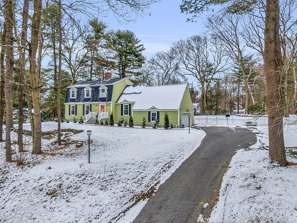 2 Greenbriar Circle Andover, MA 01810 - Photo 40 of 41 a sign board with parking space