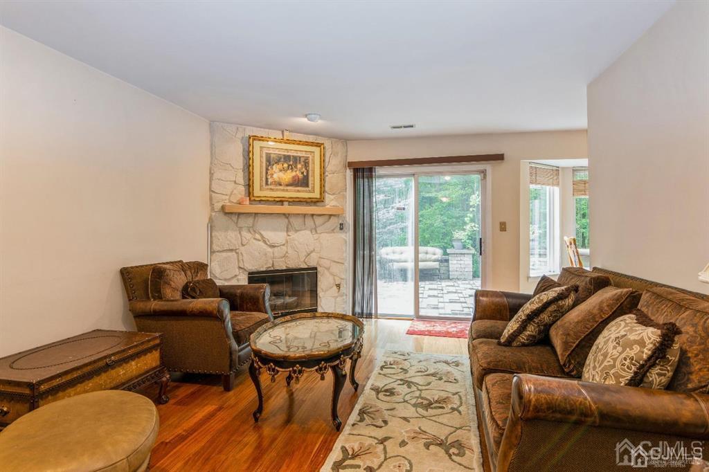 163 Coppertree Court Edison, NJ 08820 - Photo 13 of 33