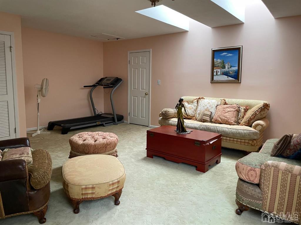163 Coppertree Court Edison, NJ 08820 - Photo 21 of 33