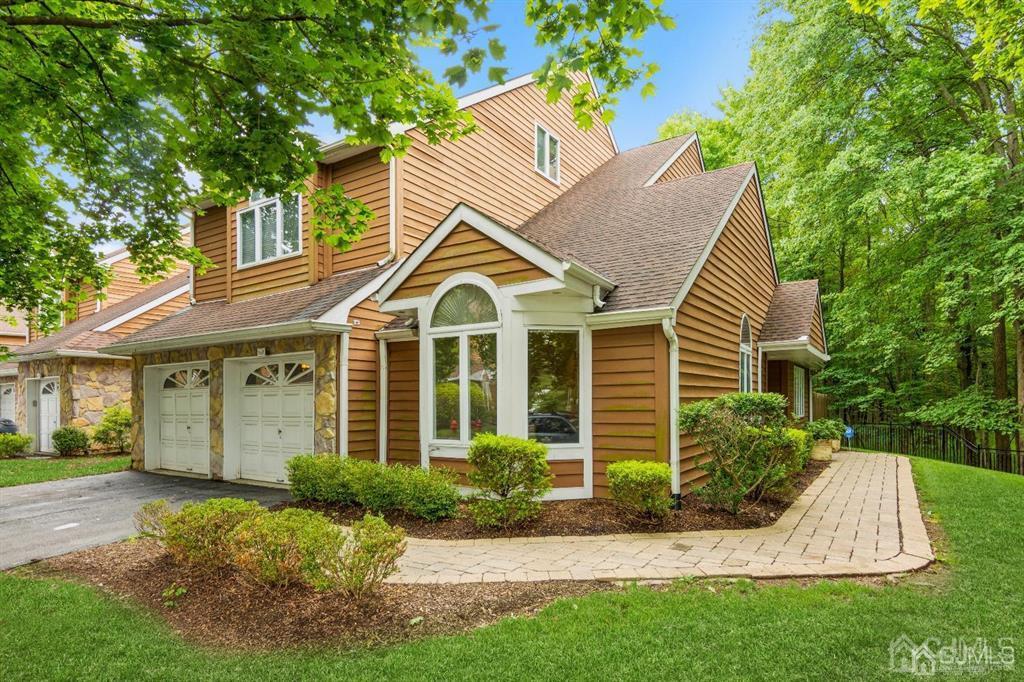 163 Coppertree Court Edison, NJ 08820 - Photo 3 of 33