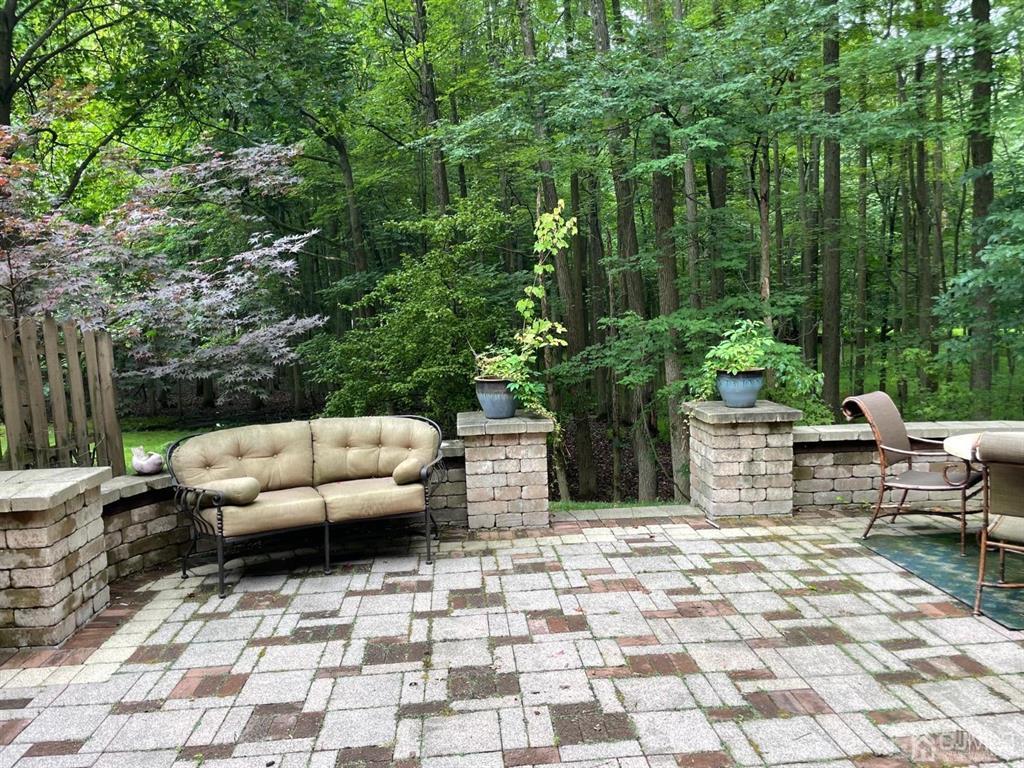 163 Coppertree Court Edison, NJ 08820 - Photo 31 of 33