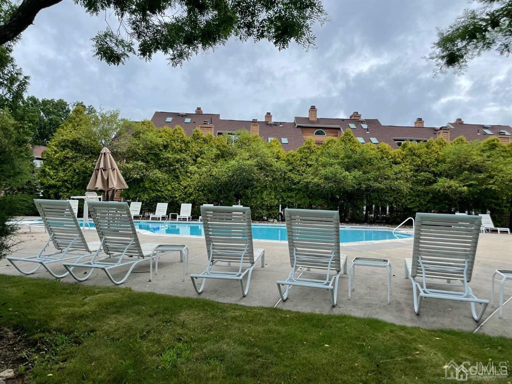163 Coppertree Court Edison, NJ 08820 - Photo 32 of 33