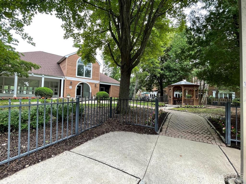 163 Coppertree Court Edison, NJ 08820 - Photo 33 of 33