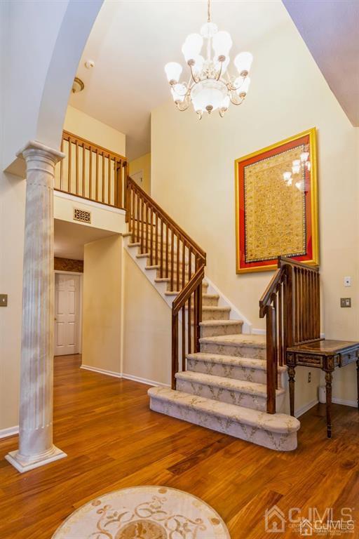 163 Coppertree Court Edison, NJ 08820 - Photo 4 of 33