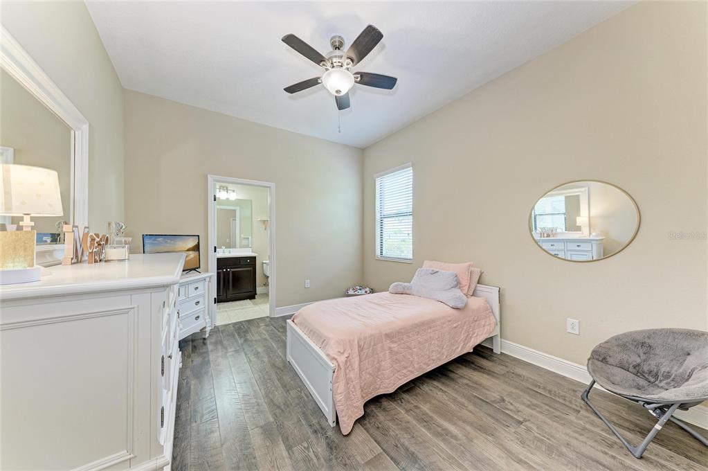 12642 Harney Street Venice, FL 34293 - Photo 30 of 85