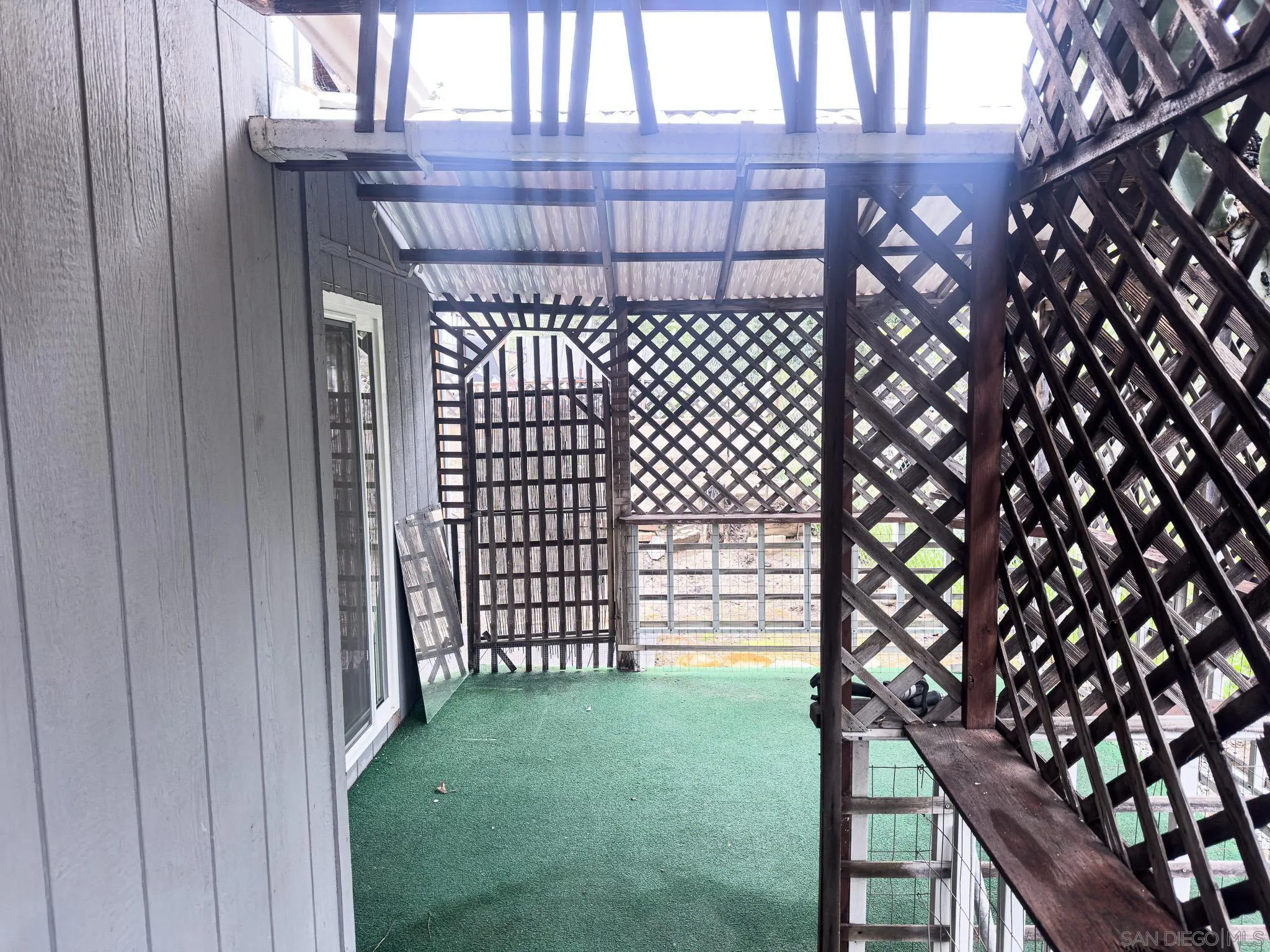 2400 Alpine Boulevard, Unit 17 Alpine, CA 91901 - Photo 17 of 22 a view of a backyard