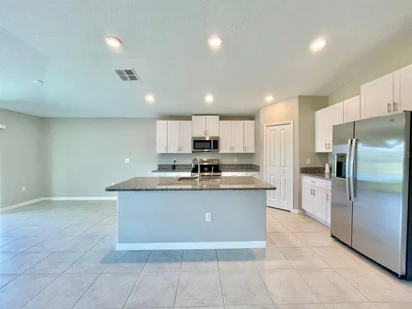 $2,600 | 12964 Wildflower Meadow Drive, Riverview, FL 33579