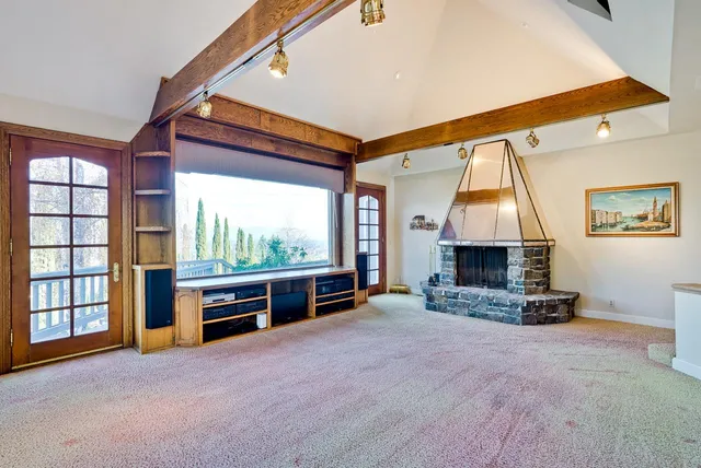 $6,200,000 | 21697 Rainbow Drive, Cupertino, CA 95014