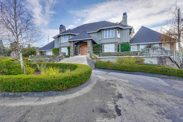 $5,700,000 | 21697 Rainbow Drive, Cupertino, CA 95014