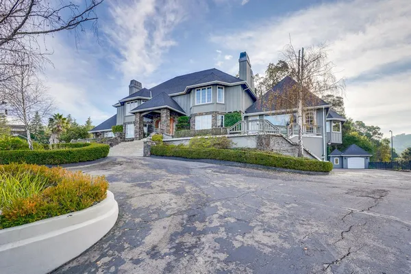 $5,700,000 | 21697 Rainbow Drive, Cupertino, CA 95014