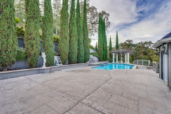 $5,700,000 | 21697 Rainbow Drive, Cupertino, CA 95014