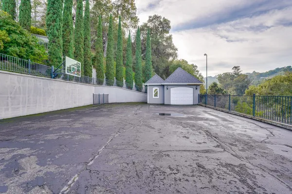 $5,700,000 | 21697 Rainbow Drive, Cupertino, CA 95014