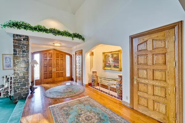 $5,700,000 | 21697 Rainbow Drive, Cupertino, CA 95014