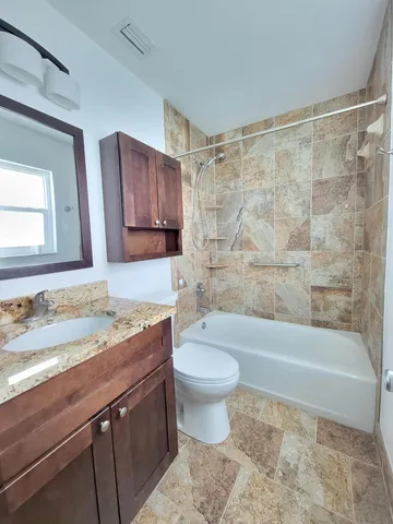 $3,000 | 1084 Southeast St Lucie Boulevard, Stuart, FL 34996