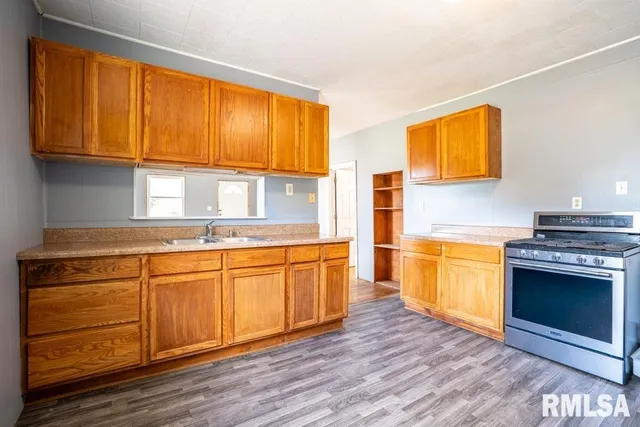 $69,000 | 1500 North 13th Street, Herrin, IL 62948