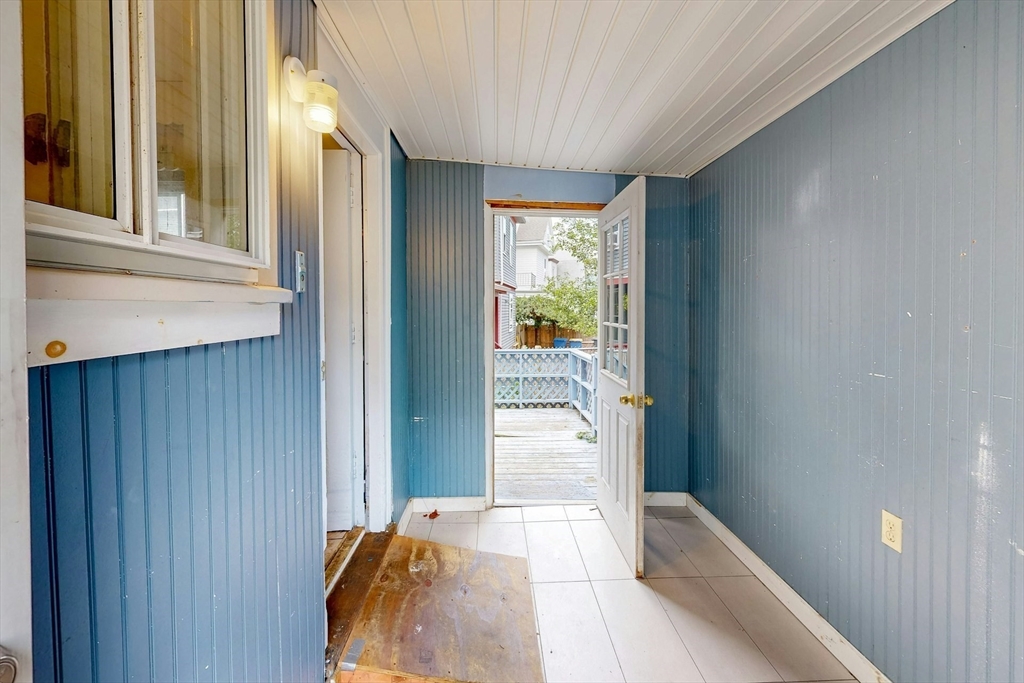 4 Circuit Road Winthrop, MA 02152 - Photo 12 of 40 Gallery Image 12