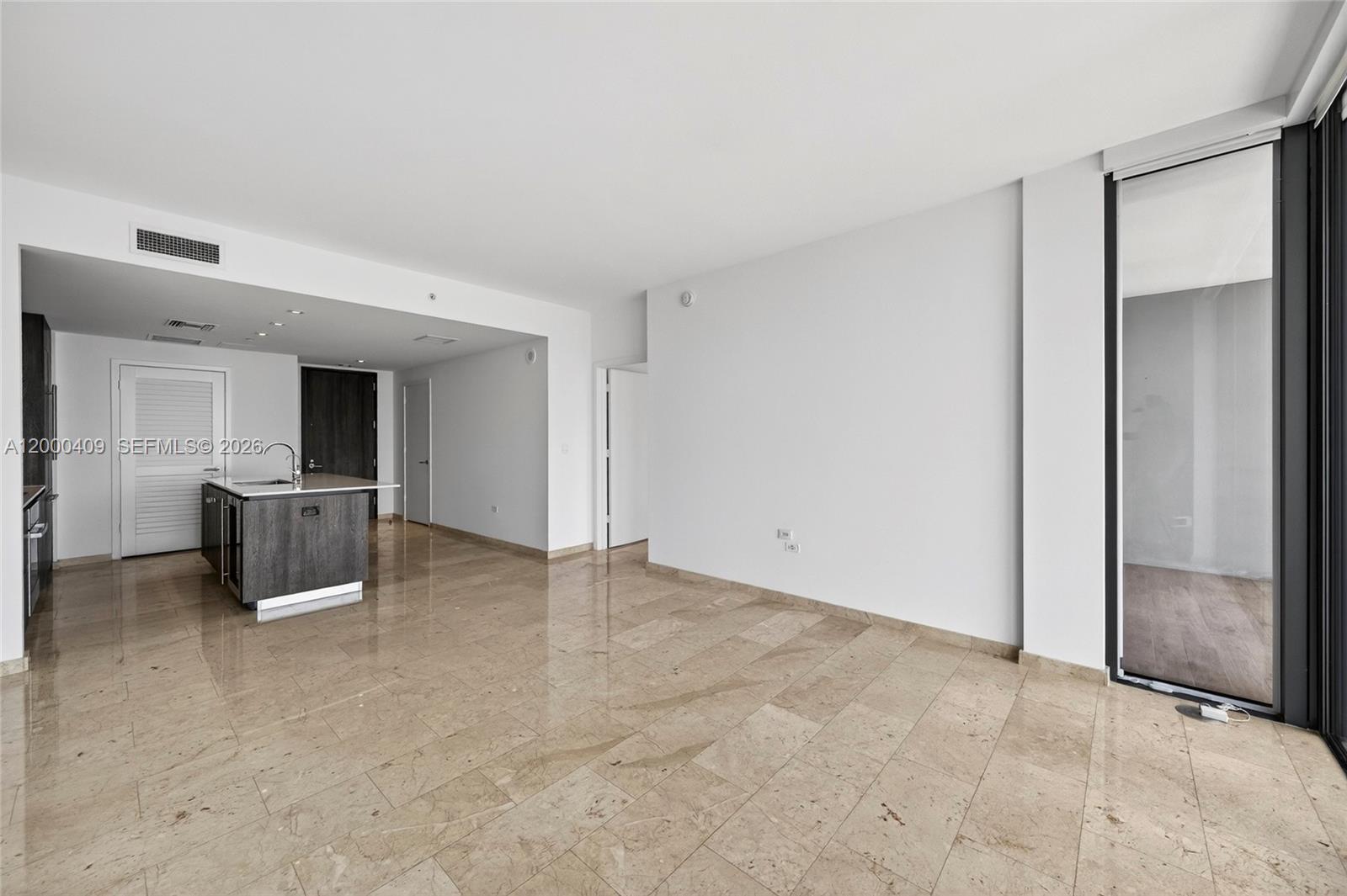 68 Southeast 6th Street, Unit 3906 Miami, FL 33131 - Photo 9 of 37