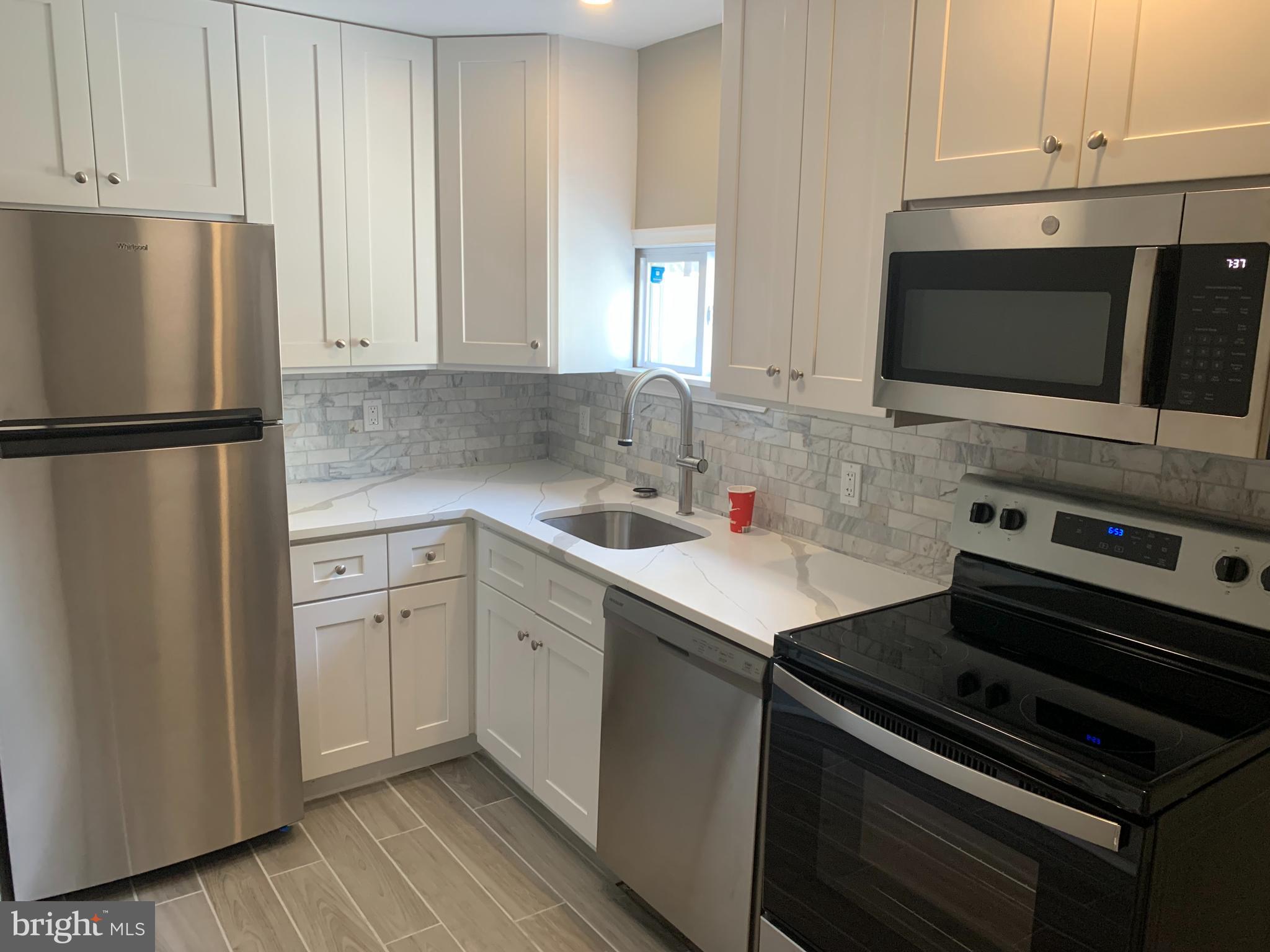 1819 Sigel Street Philadelphia, PA 19145 - Photo 2 of 12