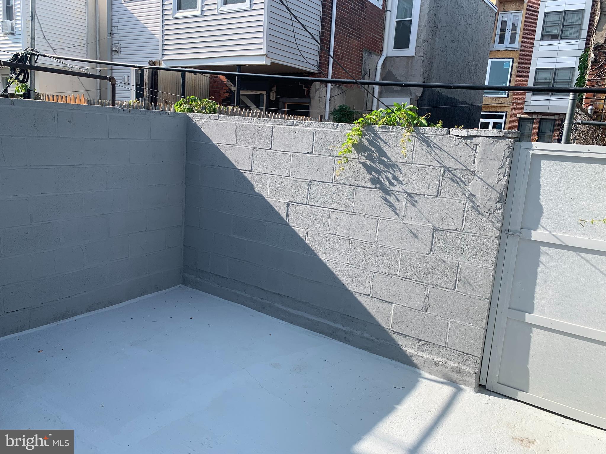 1819 Sigel Street Philadelphia, PA 19145 - Photo 3 of 12