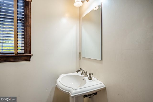 $845,750 | 76 Dogwood Lane, Glen Mills, PA 19342